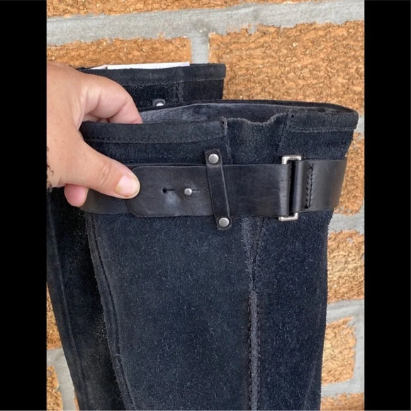 UGG WOMEN DREE BLACK LEATHER
BOOTS Sz 7 - Picture 5 of 11